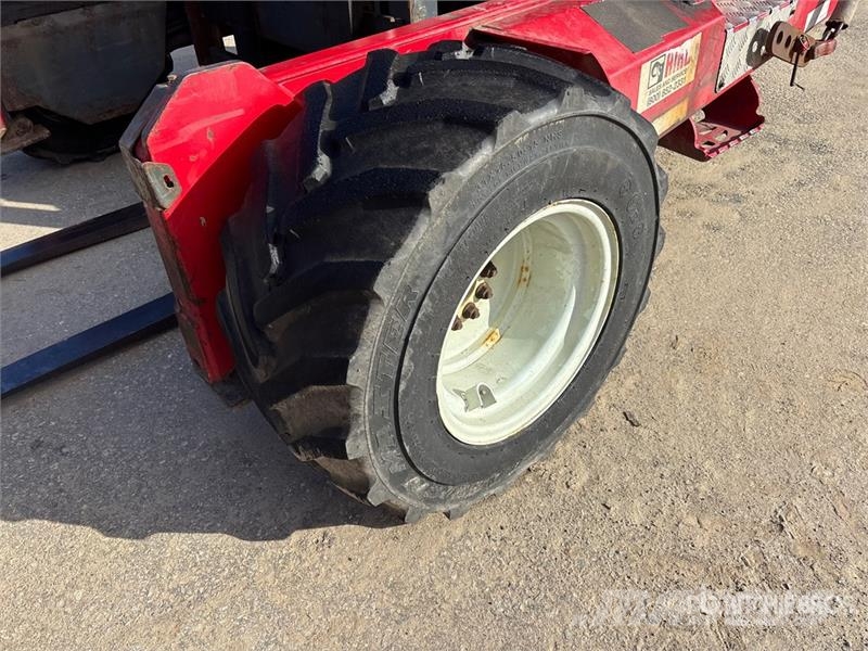 Moffett M8 50.3 5000 lb 3x3 Truck Mounted Forklift Stivuitoare montate pe camioane