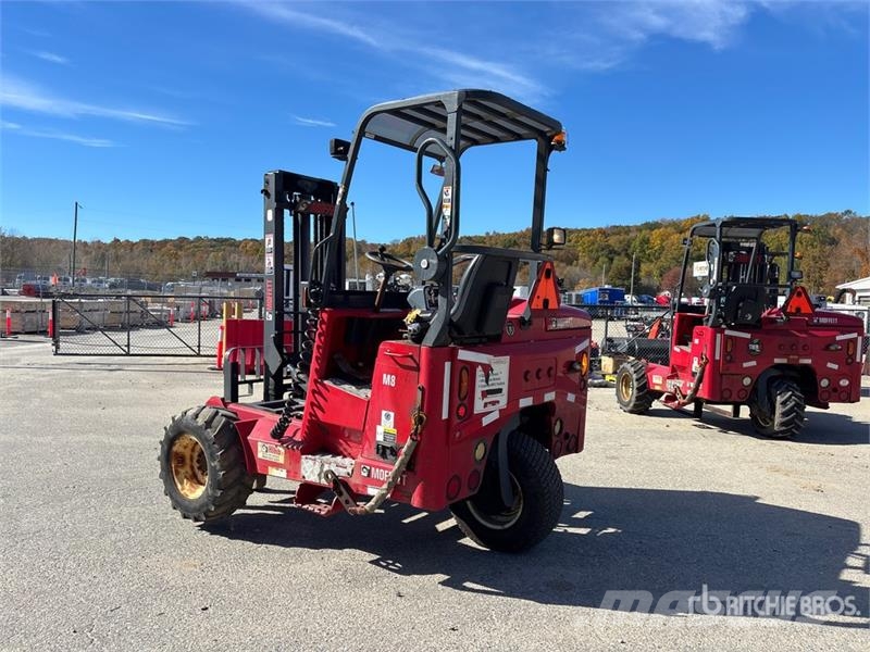 Moffett M8 50.3 5000 lb 3x3 Truck Mounted Forklift Meeneemheftrucks