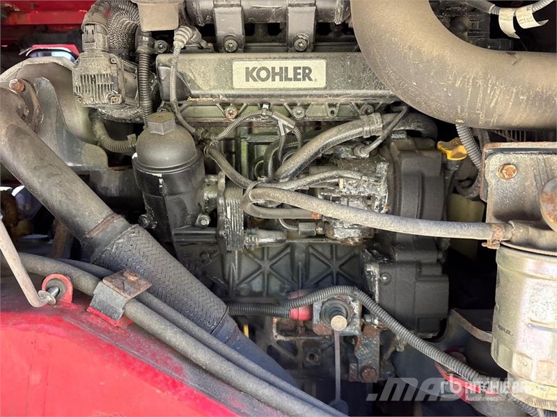 Moffett M8 50.3 5000 lb 3x3 Truck Mounted Forklift Meeneemheftrucks