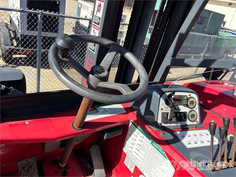 Moffett M8 50.3 5000 lb 3x3 Truck Mounted Forklift Meeneemheftrucks