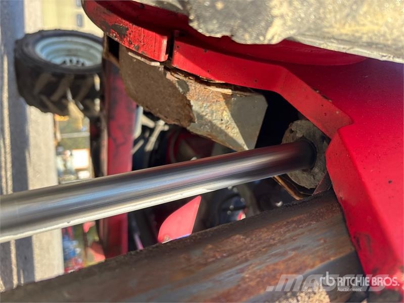 Moffett M8 50.3NX 5000 lb 3x3 Truck Mounted Forklift Stivuitoare montate pe camioane