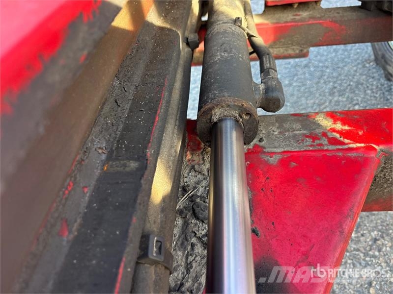 Moffett M8 50.3NX 5000 lb 3x3 Truck Mounted Forklift Stivuitoare montate pe camioane