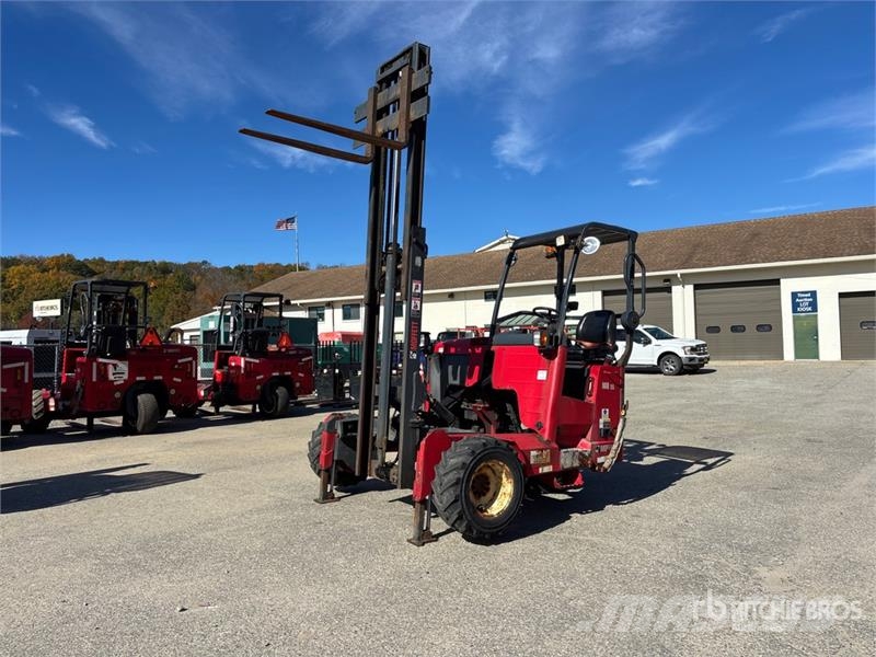 Moffett M8 55.3 5500 lb 3x3 Truck Mounted Forklift Meeneemheftrucks