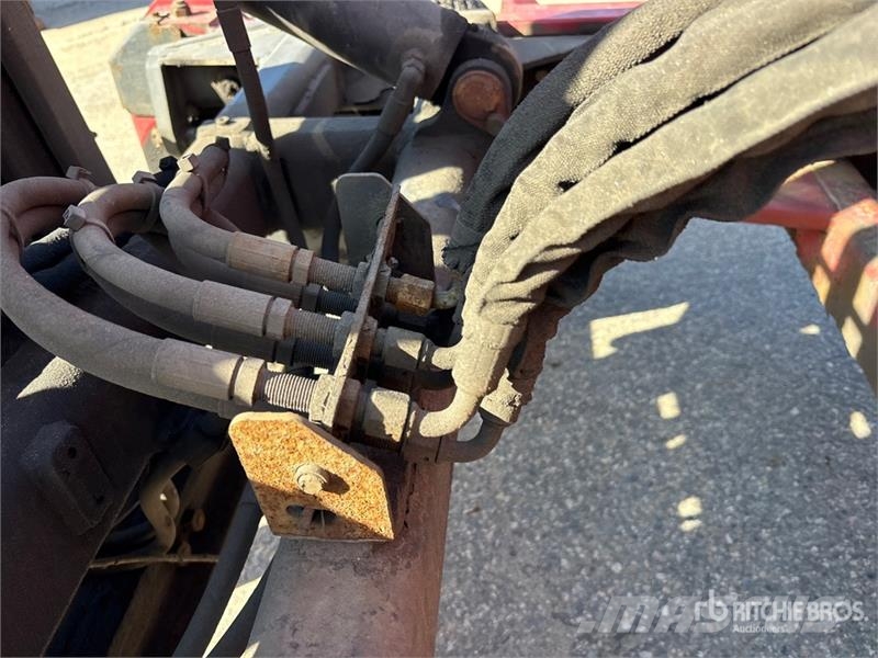 Moffett M8 55.3 5500 lb 3x3 Truck Mounted Forklift Meeneemheftrucks