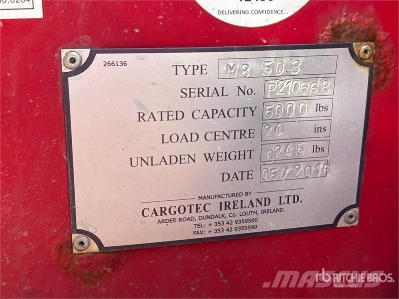 Moffett M8 55.3 5500 lb 3x3 Truck Mounted Forklift Моторизирани високоповдигачи с открити платформи