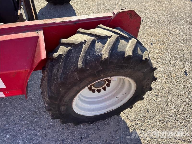 Moffett M8 55.3 5500 lb 3x3 Truck Mounted Forklift Stivuitoare montate pe camioane