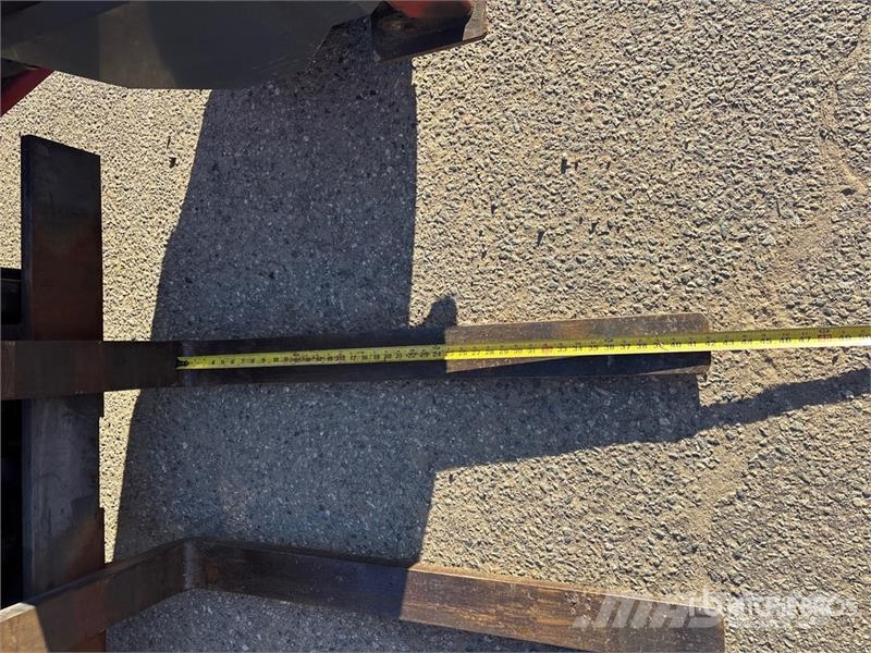 Moffett M8 55.3 5500 lb 3x3 Truck Mounted Forklift Stivuitoare montate pe camioane