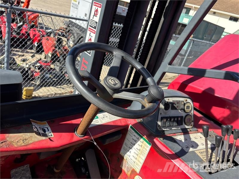 Moffett M8 55.3 5500 lb 3x3 Truck Mounted Forklift Meeneemheftrucks