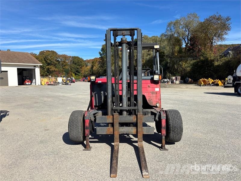 Moffett M8 55.3 5500 lb 3x3 Truck Mounted Forklift Meeneemheftrucks