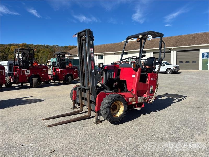 Moffett M8 55.3 5500 lb 3x3 Truck Mounted Forklift Meeneemheftrucks