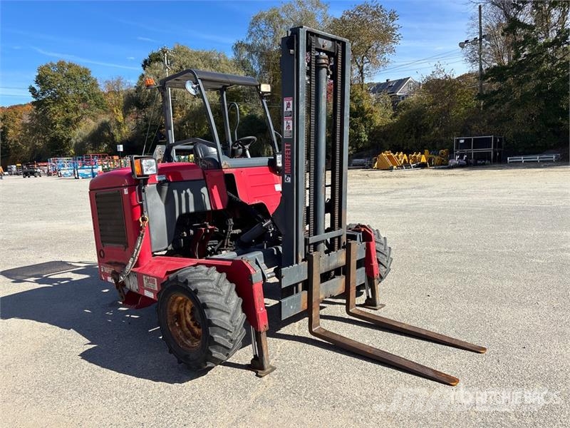Moffett M8 55.3 5500 lb 3x3 Truck Mounted Forklift Meeneemheftrucks
