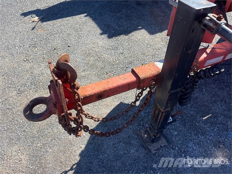 Morbark M12R Tow-Behind Wood Chipper Подрібнювачі деревини