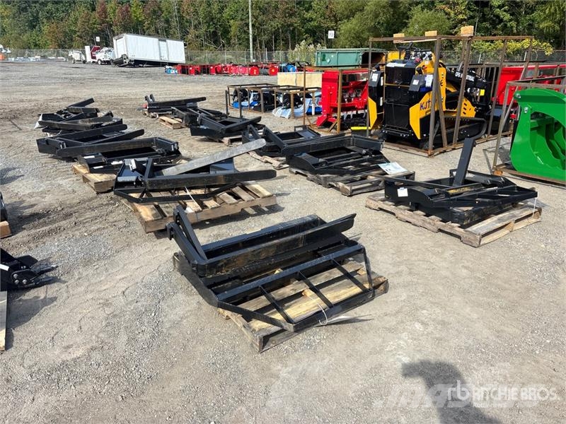 Mower King SA 48 in Qty of 12 Skid Steer Forks (Un Garfos