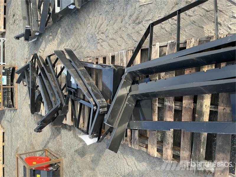 Mower King SA Qty of 4 Skid Steer Forks (Unused) Vilice
