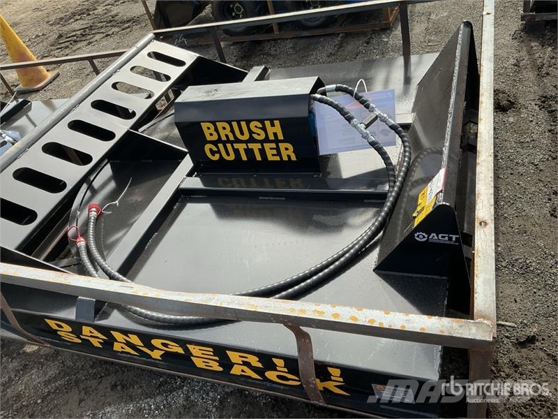  Mower King SSRC 72 in Skid Steer Brush Cutter (Unu ماكينات جز العشب