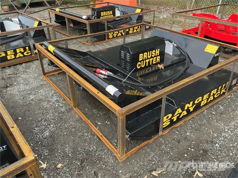  Mower King SSRC 72 in Skid Steer Brush Cutter (Unu Falciatrici trainate