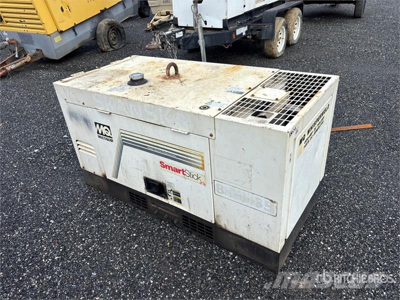 MultiQuip DLW400ESA4 Máquinas de soldar