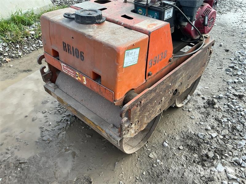 MultiQuip MR8D Walk Behind Roller (Inoperable) Citi veltņi