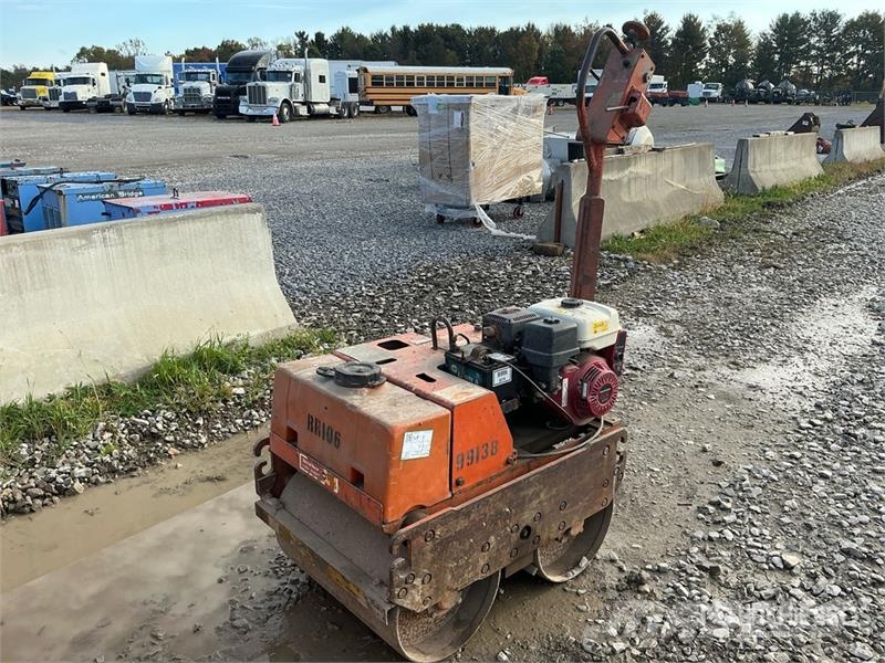 MultiQuip MR8D Walk Behind Roller (Inoperable) Citi veltņi