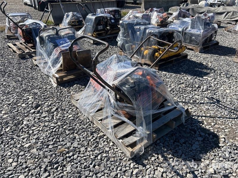 MultiQuip MVC82VHW Plate compactors