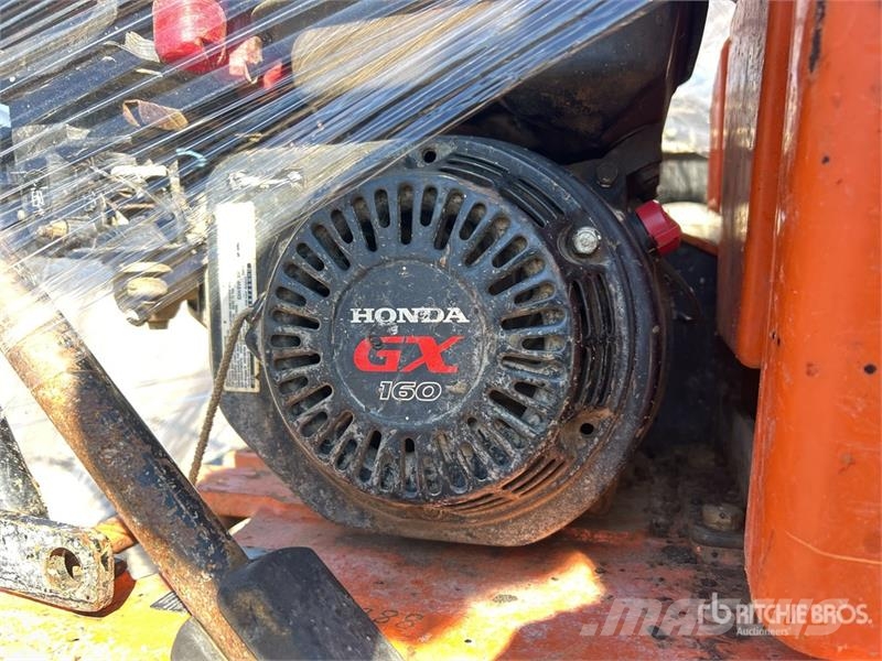 MultiQuip MVC82VHW Plate compactors