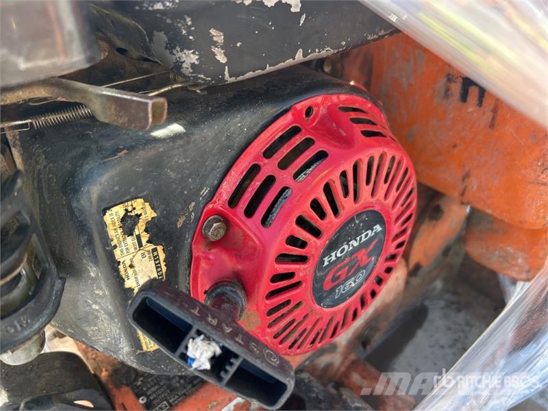 MultiQuip MVC82VHW Plate compactors