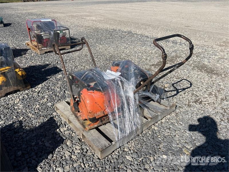MultiQuip MVC82VHW Plate compactors