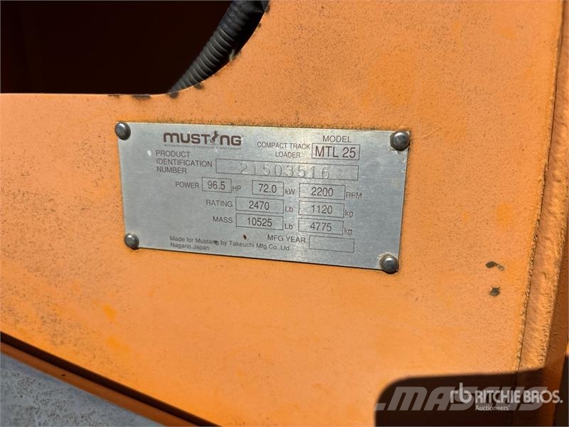 Mustang MTL25 滑移轉向裝載機