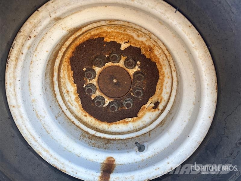  Navigator RT5500 Kravas mašīnām piestiprināmie pacēlāji