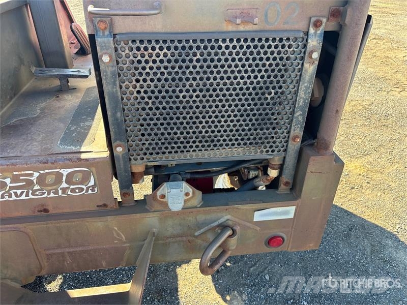  Navigator RT5500 Kravas mašīnām piestiprināmie pacēlāji