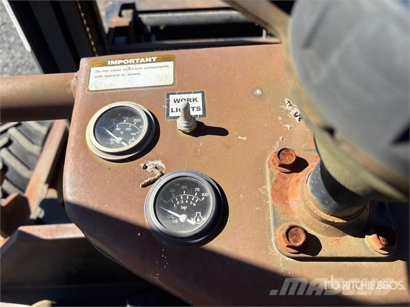  Navigator RT6500 6500 lb 3x3 Truck Mounted Forklif Kravas mašīnām piestiprināmie pacēlāji