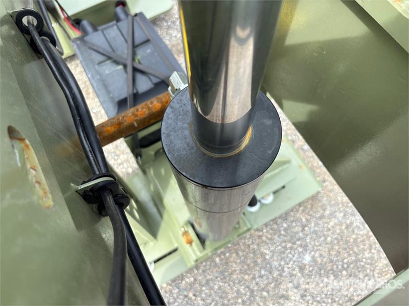 Neks Electric Fifth Wheel Wrecker Attachment (Unus Muud osad