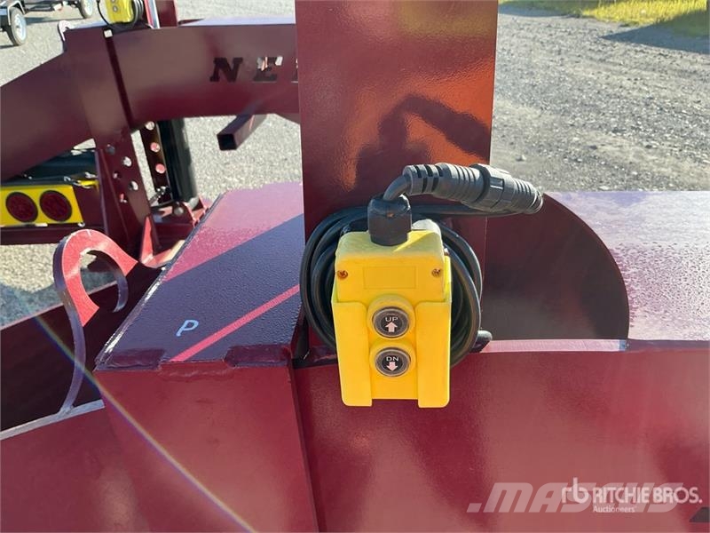  Neks Electric Fifth Wheel - Fits Truck (Unused) その他部品