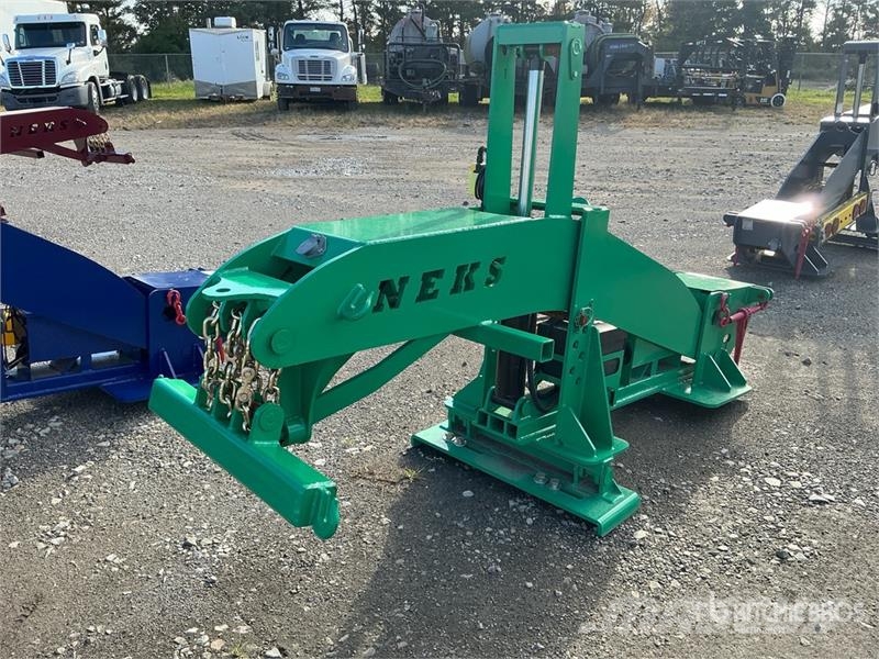  Neks Hydraulic Fifth Wheel Wrecker Attachment (Unu معدات النقل - غير ذلك
