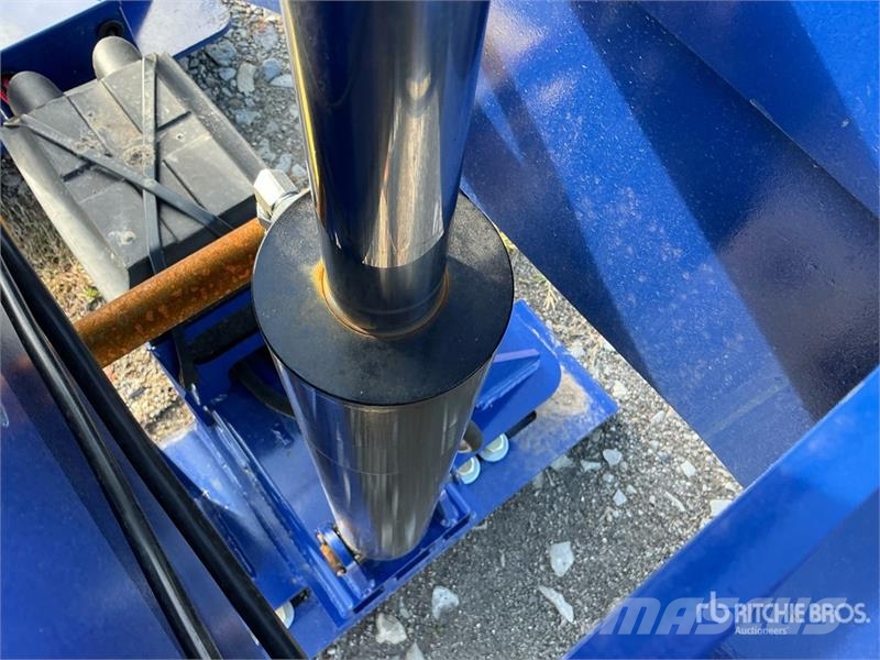 Neks Hydraulic Fifth Wheel Wrecker Attachment (Unu معدات النقل - غير ذلك