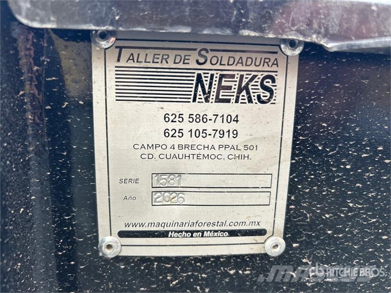 Neks Hydraulic Fifth Wheel Wrecker Attachment Ostale kargo komponente