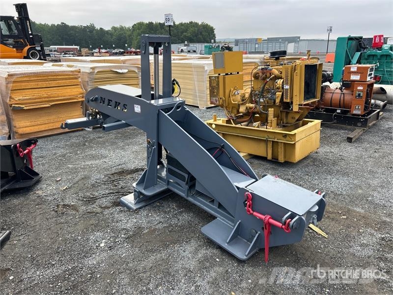Neks Hydraulic Fifth Wheel Wrecker Attachment Ostale kargo komponente