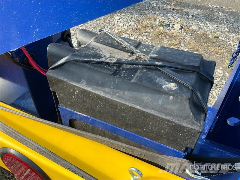 Neks Hydraulic Fifth Wheel Wrecker Attachment (Unu معدات النقل - غير ذلك