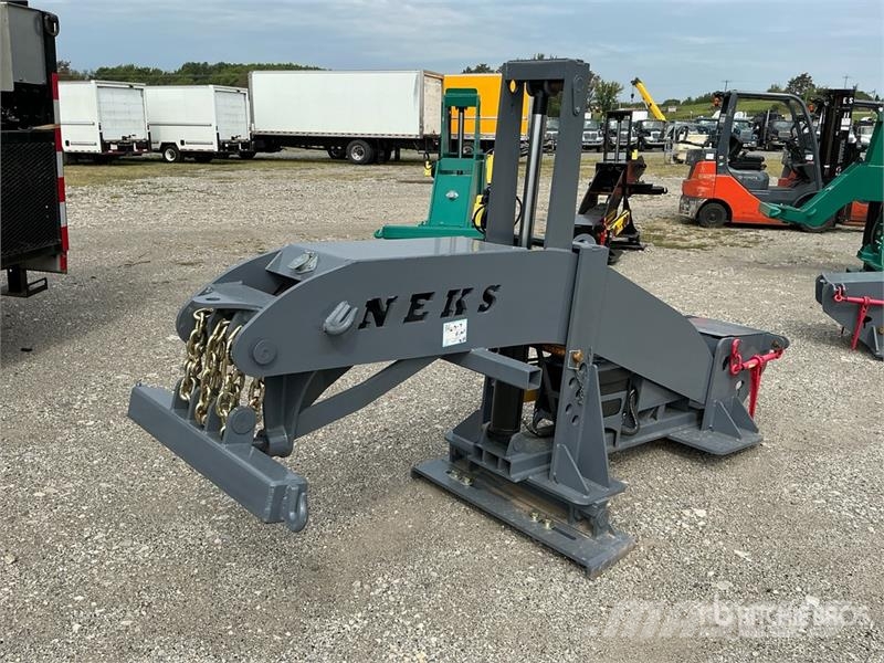 Neks Hydraulic Fifth Wheel (Unused) Other components