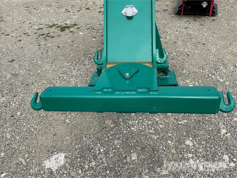  Neks Hydraulic Fifth Wheel (Unused) Other components