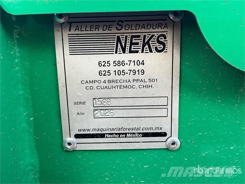  Neks Hydraulic Fifth Wheel Wrecker Attachment (Unu معدات النقل - غير ذلك