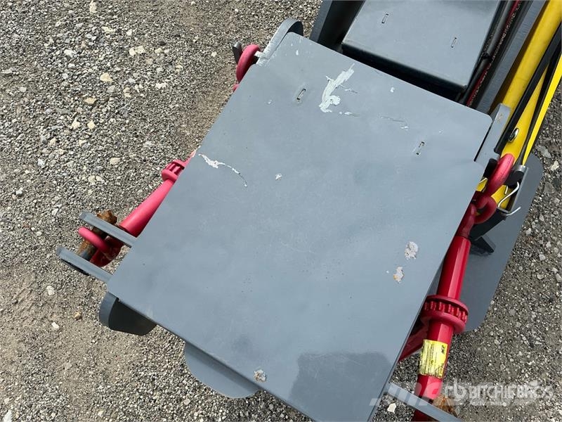 Neks Hydraulic Fifth Wheel (Unused) Other components