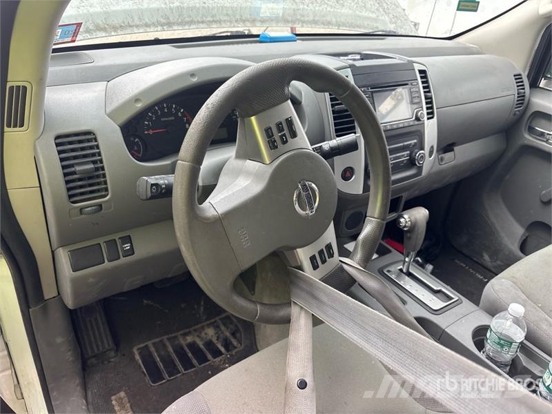 Nissan Frontier 4x2 Extended Cab Pickup (Inoperable) Други