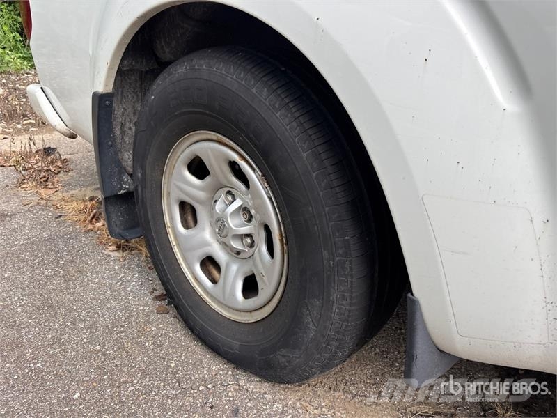 Nissan Frontier 4x2 Extended Cab Pickup (Inoperable) Други