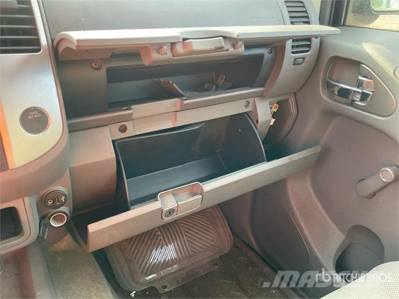 Nissan Frontier 4x2 Extended Cab Pickup 其他