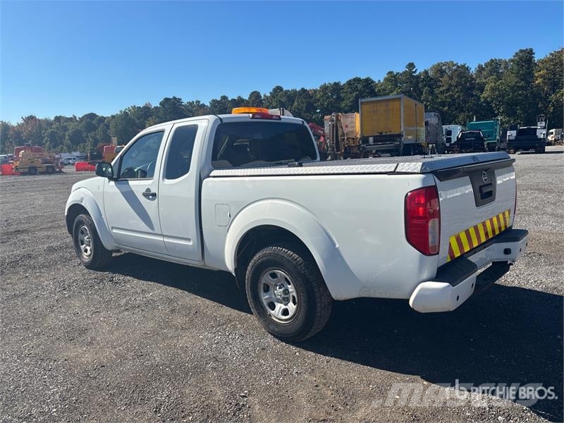 Nissan Frontier 4x2 Extended Cab Pickup Anders