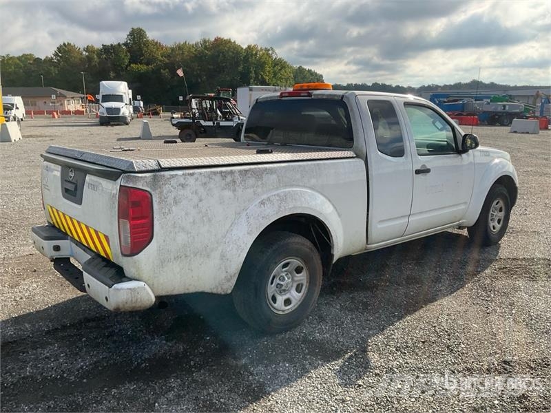 Nissan Frontier 4x2 Extended Cab Pickup 其他