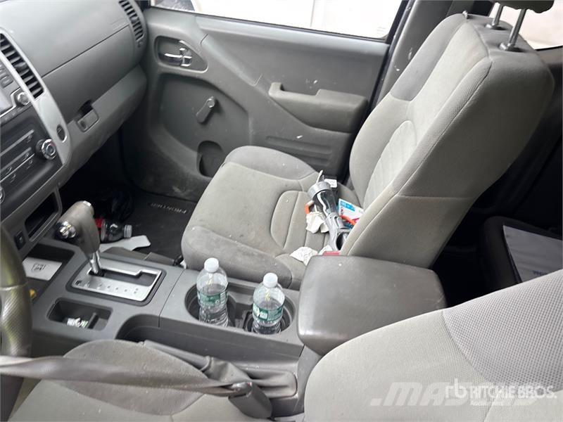 Nissan Frontier 4x2 Extended Cab Pickup (Inoperable) Други