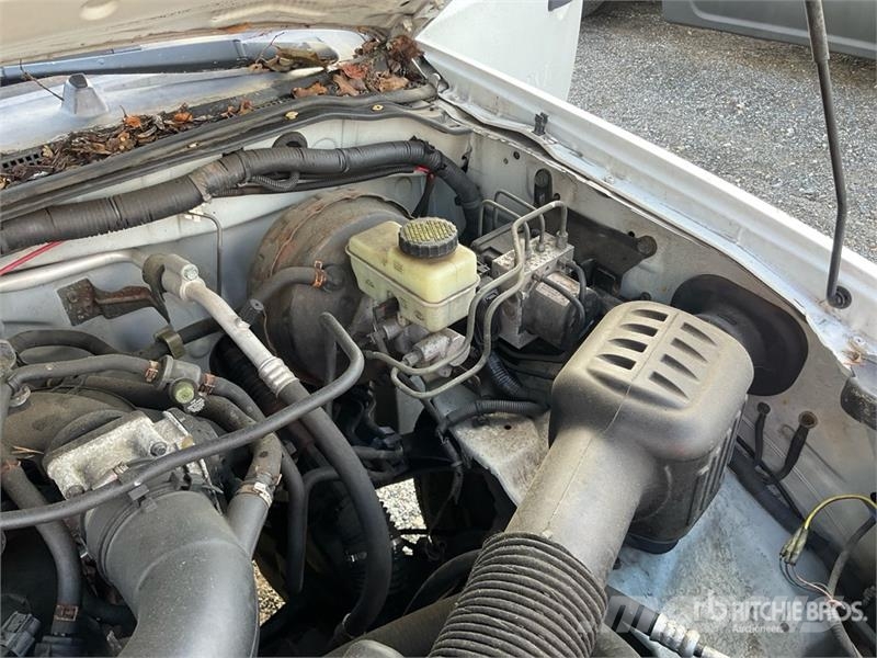 Nissan Frontier 4x2 Extended Cab Pickup 其他