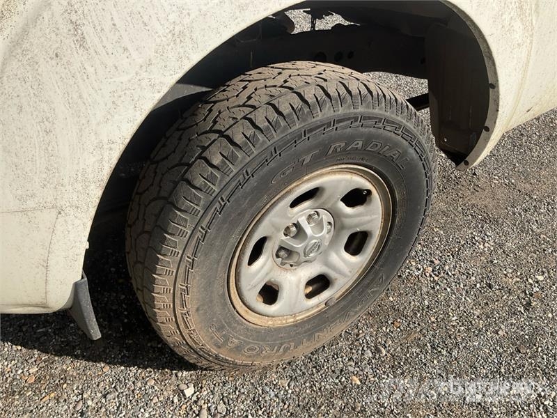 Nissan Frontier 4x2 Extended Cab Pickup 其他